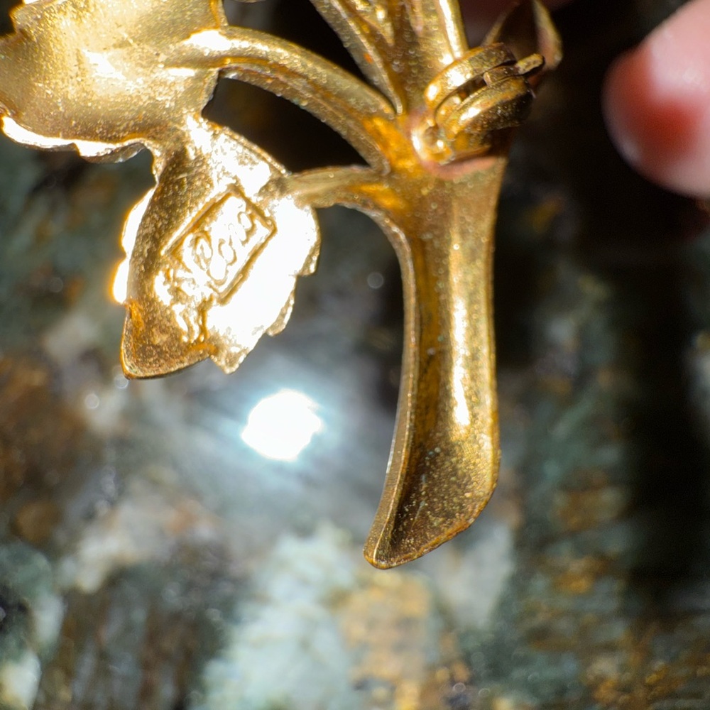 VTG Coro Pegasus Brooch Rose Flower Bronze Tone Estate Costume Pin‎ - Picture 5 of 6